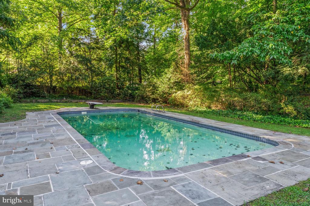 5673 BENT BRANCH ROAD