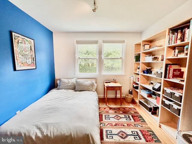 5509 CROMWELL DRIVE