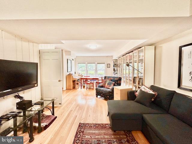 5509 CROMWELL DRIVE
