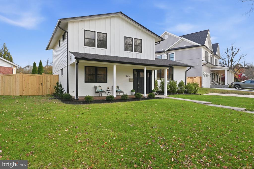 9803 DE PAUL DRIVE