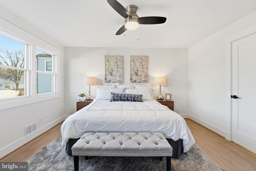 9803 DE PAUL DRIVE