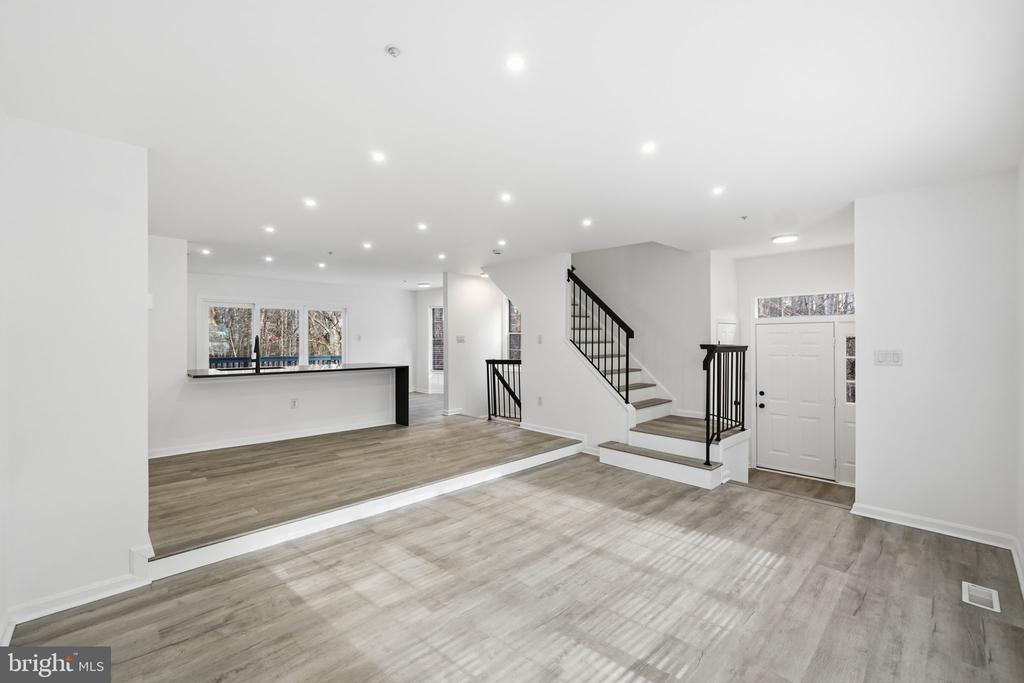 19111 HIGHSTREAM DRIVE