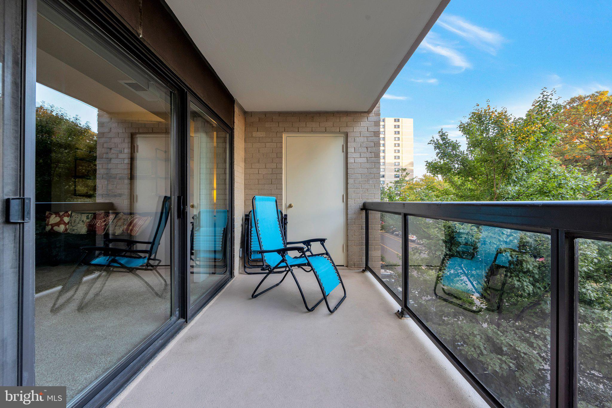 307 YOAKUM PARKWAY 302