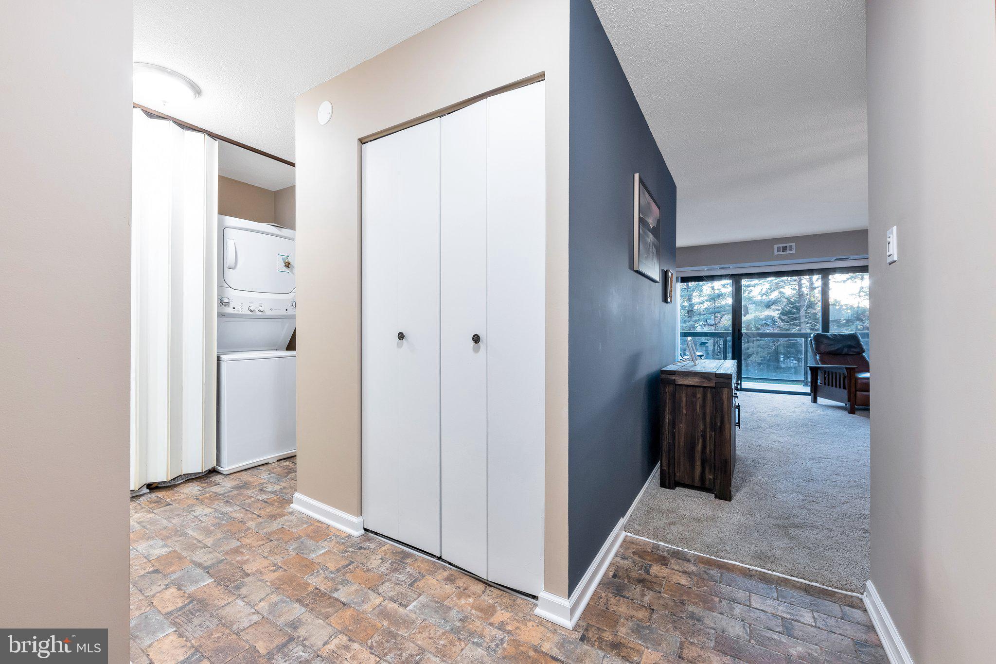 307 YOAKUM PARKWAY 302