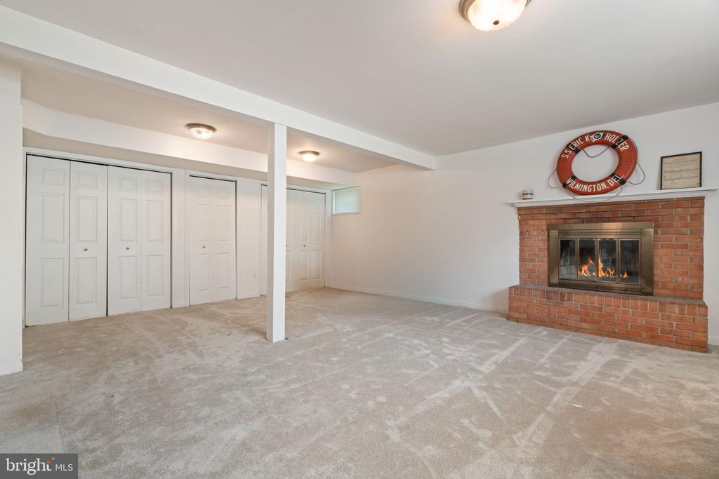 2737 WELCOME DRIVE