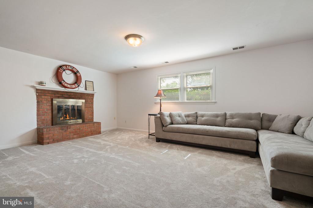 2737 WELCOME DRIVE