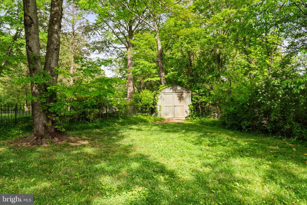 2737 WELCOME DRIVE