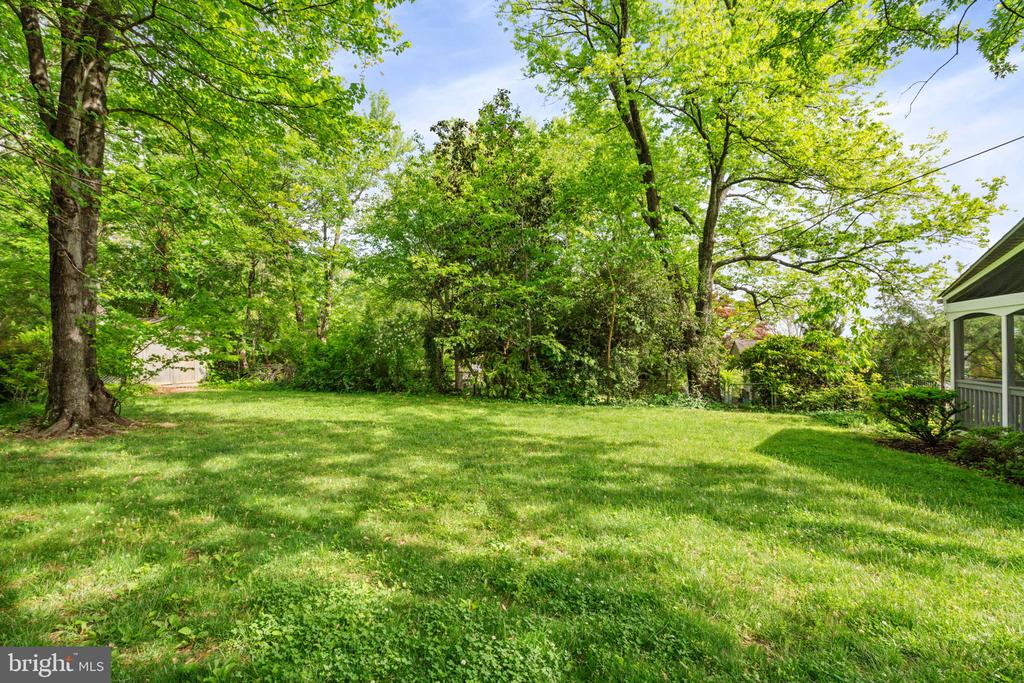 2737 WELCOME DRIVE