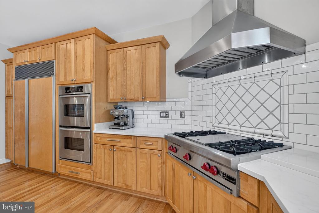303 TALAHI ROAD SE