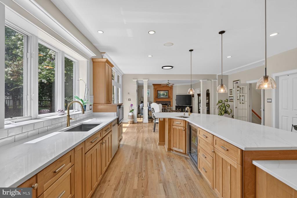 303 TALAHI ROAD SE