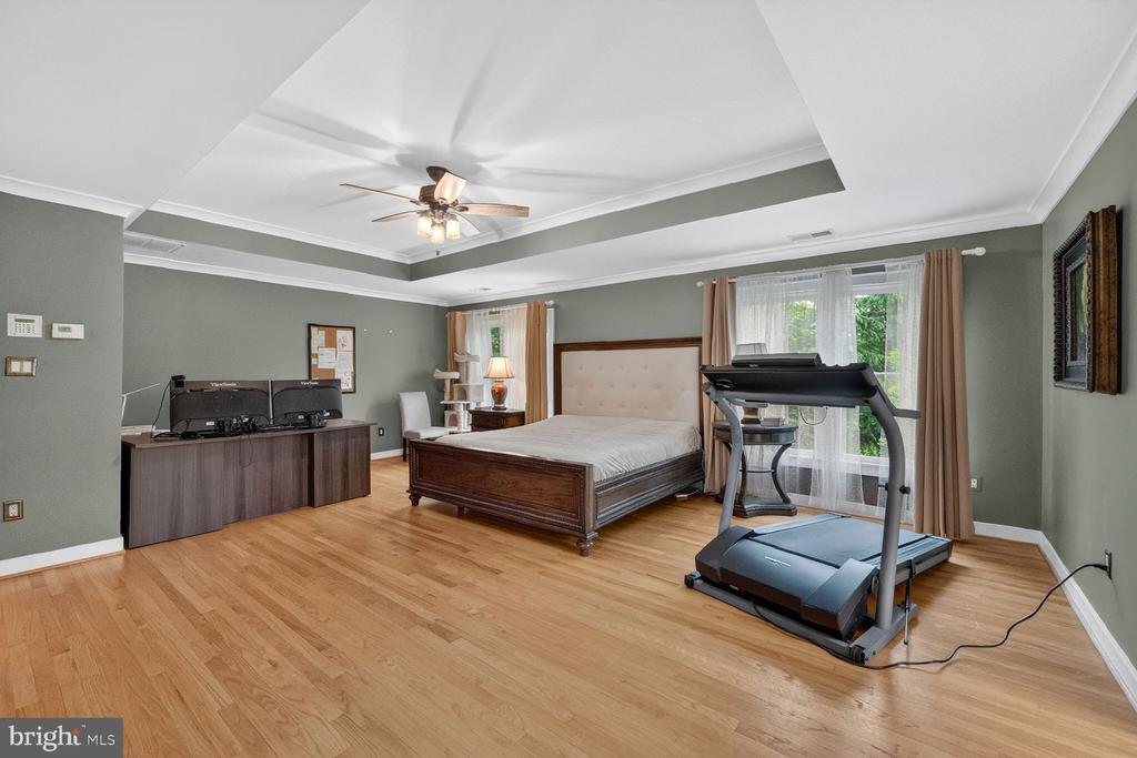 303 TALAHI ROAD SE
