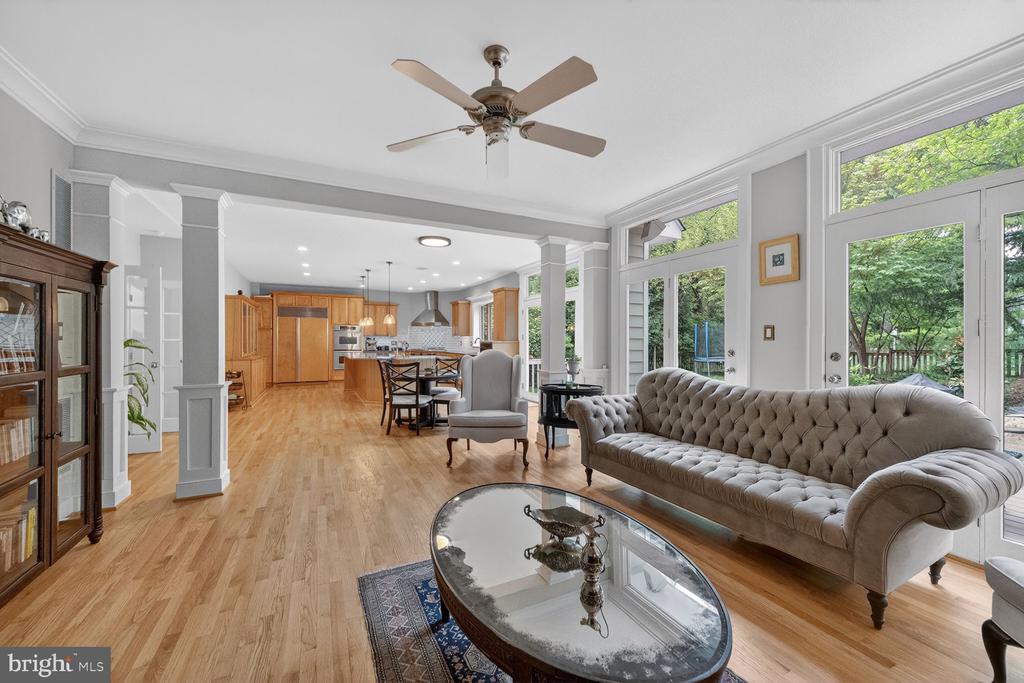 303 TALAHI ROAD SE