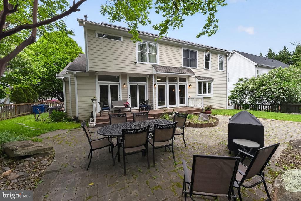 303 TALAHI ROAD SE