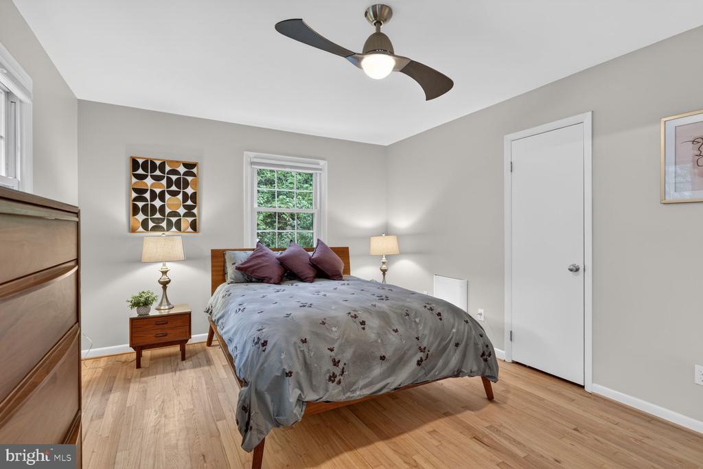 6409 OLD DOMINION DRIVE