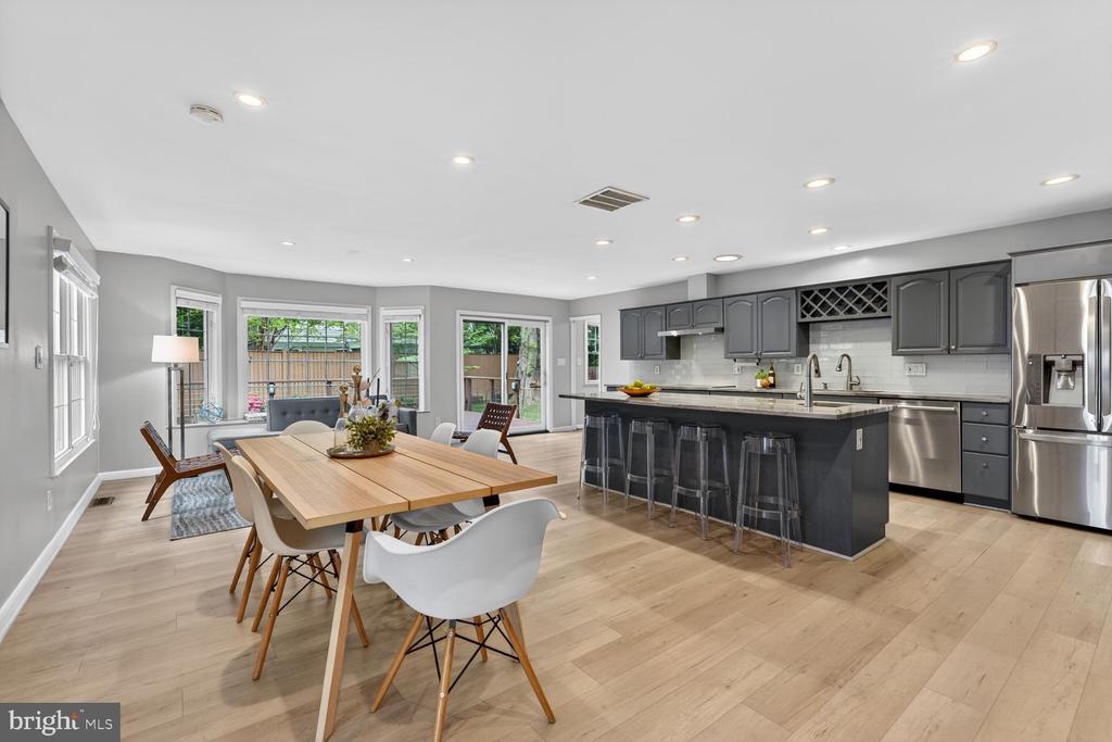 6409 OLD DOMINION DRIVE