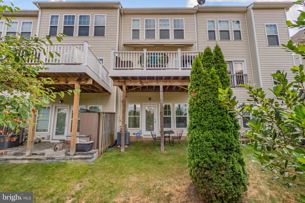 43284 NOVI TERRACE