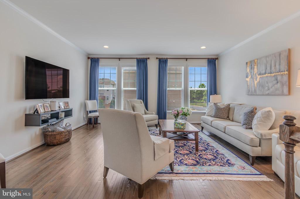 43284 NOVI TERRACE