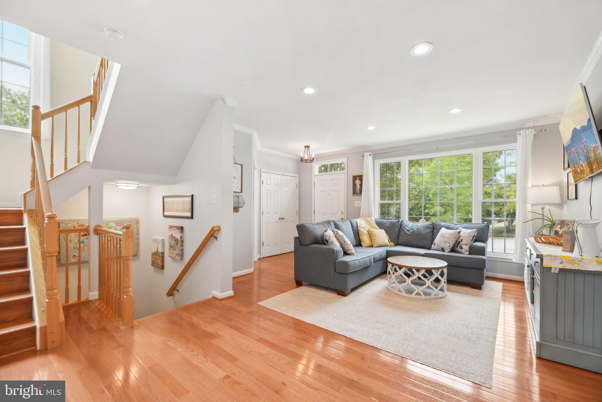 8905 STABLE FOREST PLACE