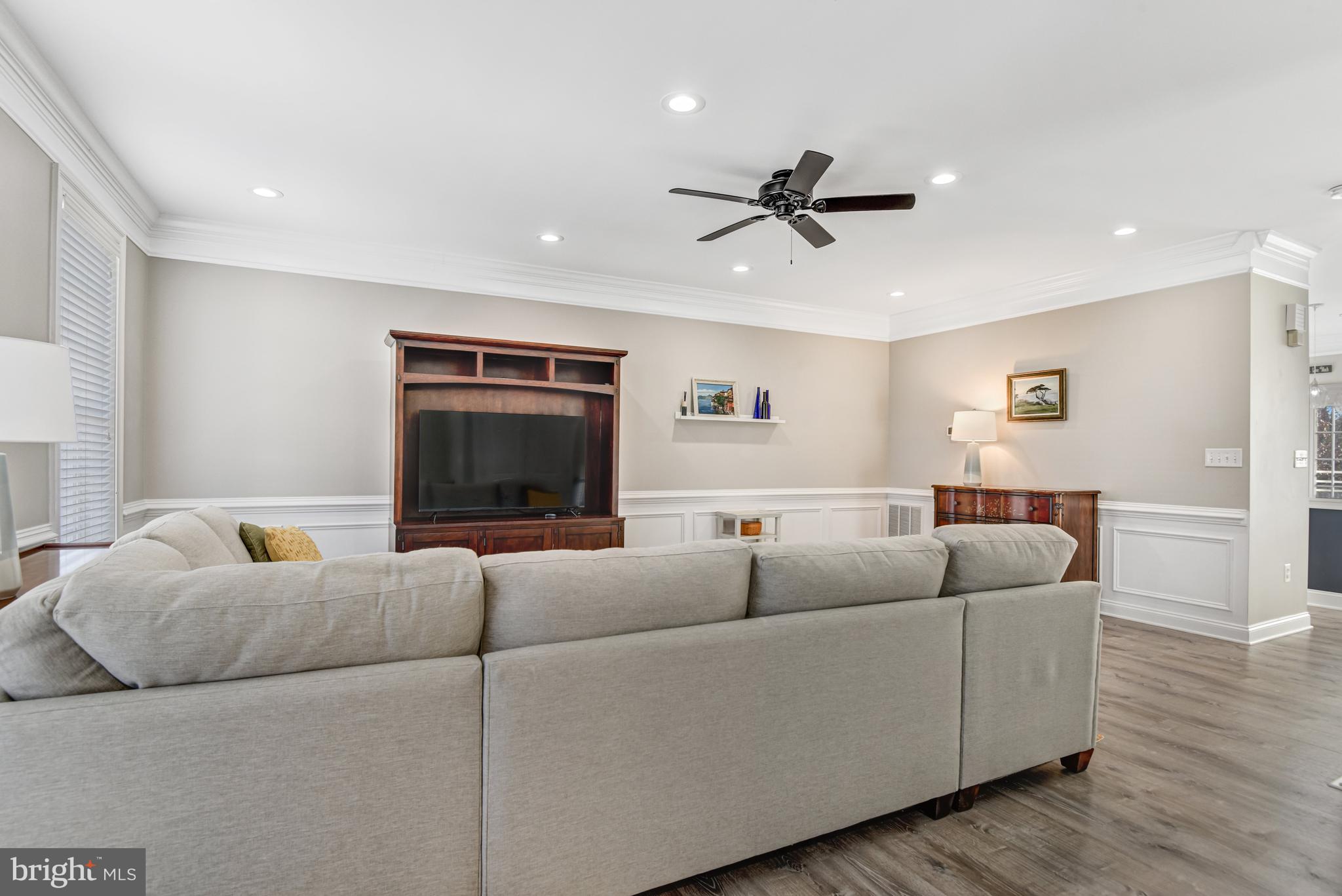 6899 BOOTHE LANE