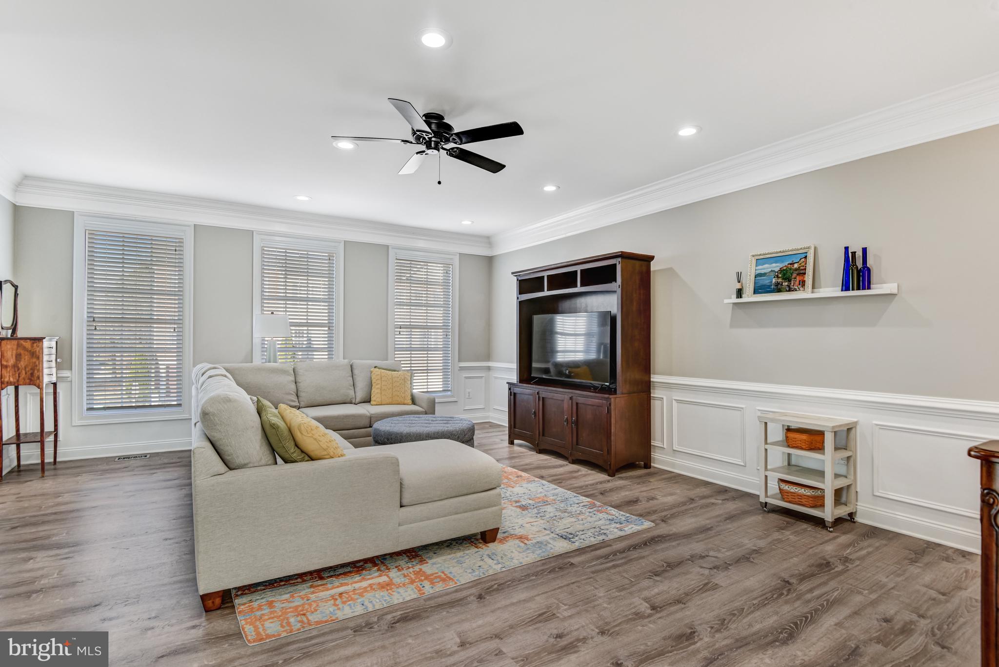 6899 BOOTHE LANE