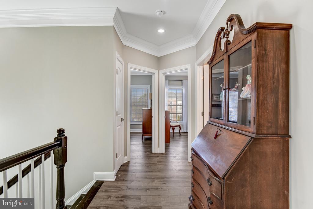 6899 BOOTHE LANE
