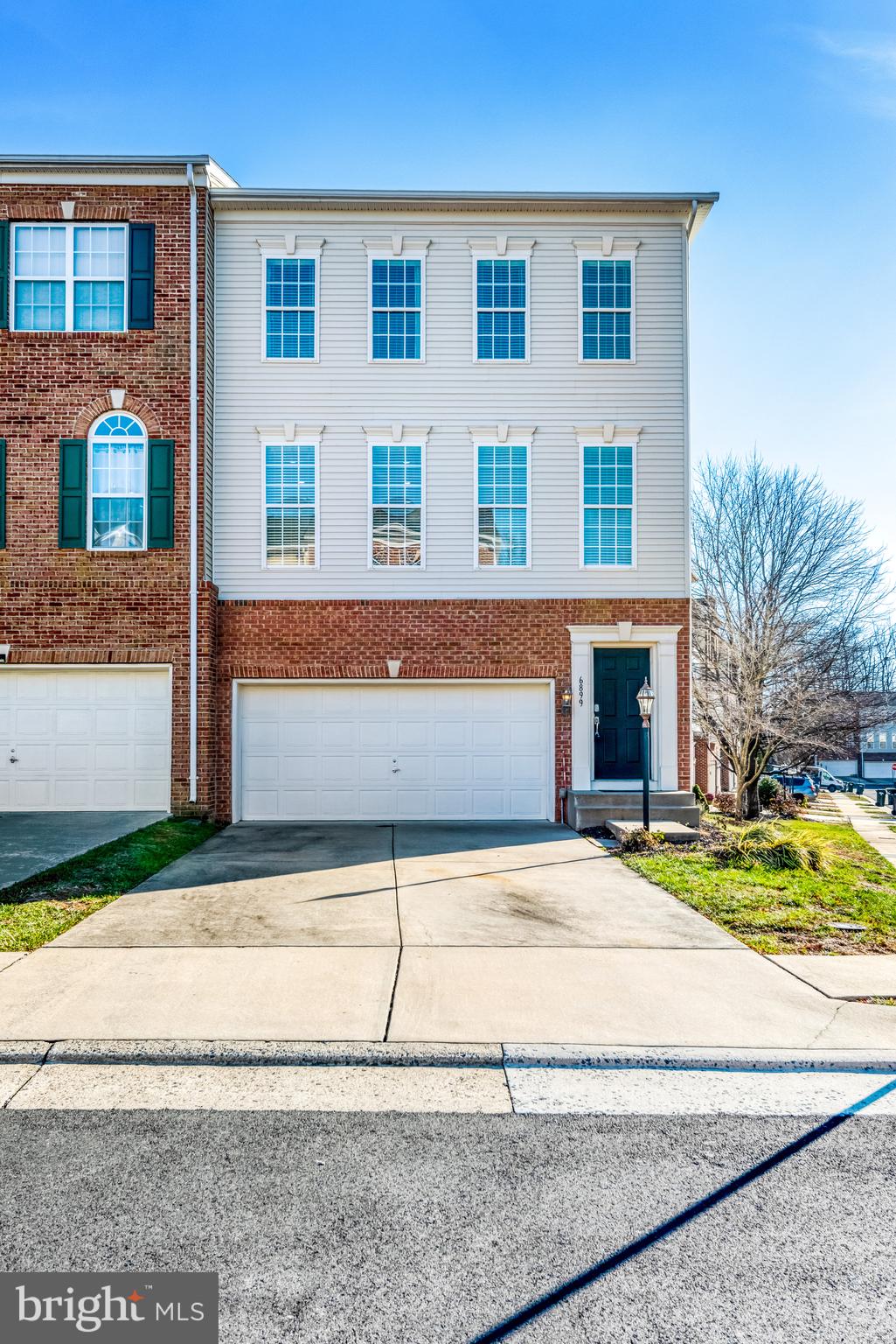 6899 BOOTHE LANE
