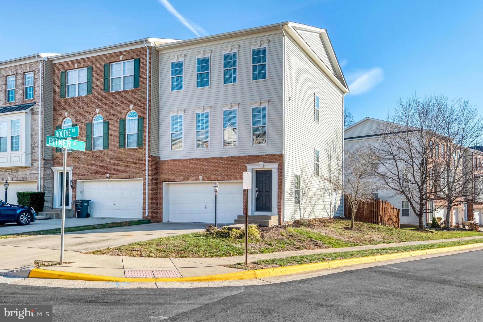 6899 BOOTHE LANE