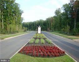 6899 BOOTHE LANE