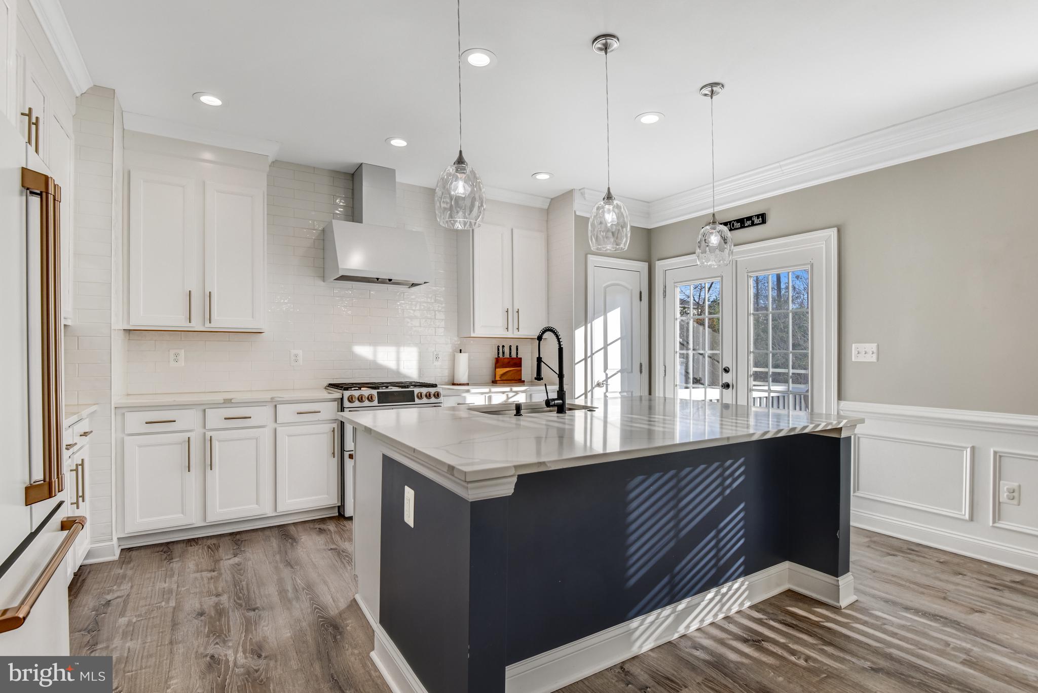 6899 BOOTHE LANE