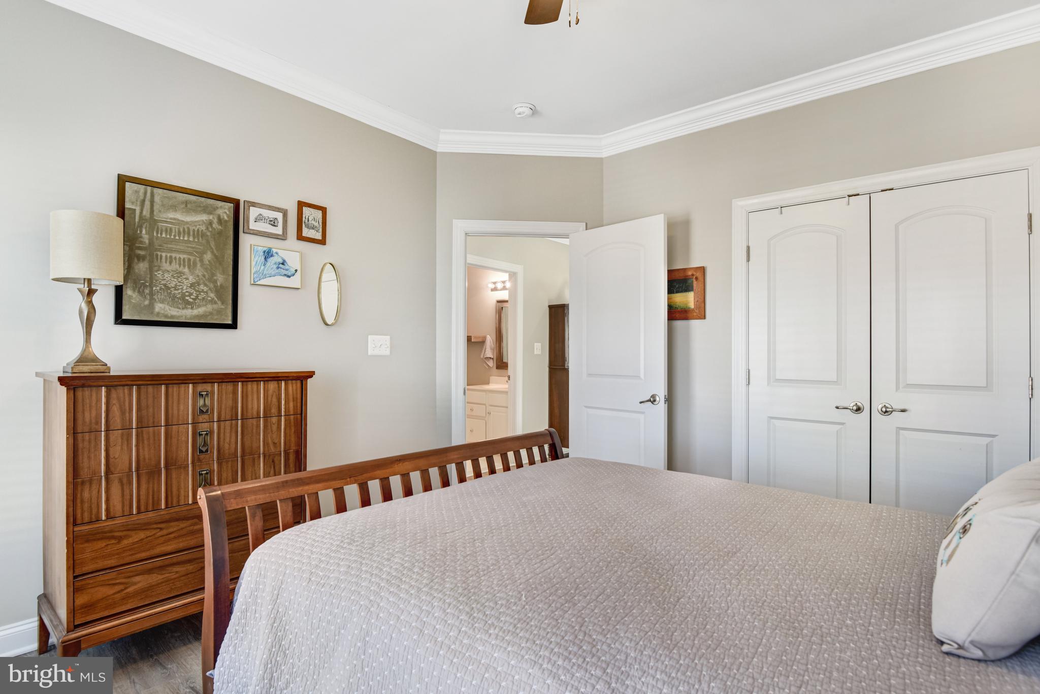 6899 BOOTHE LANE