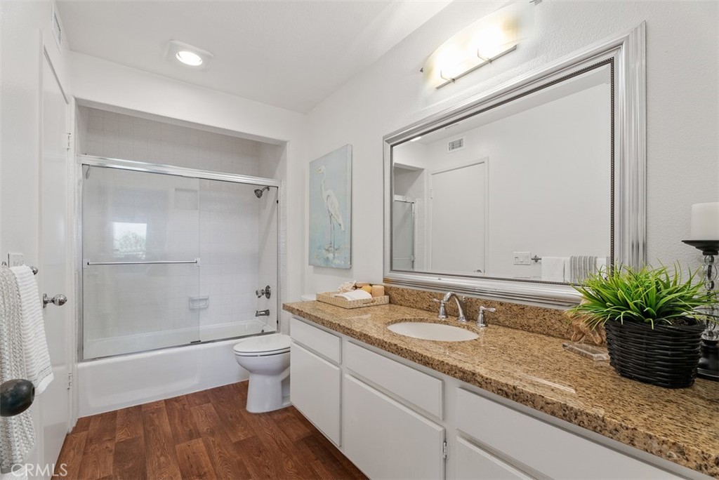 260 Cagney Lane 206