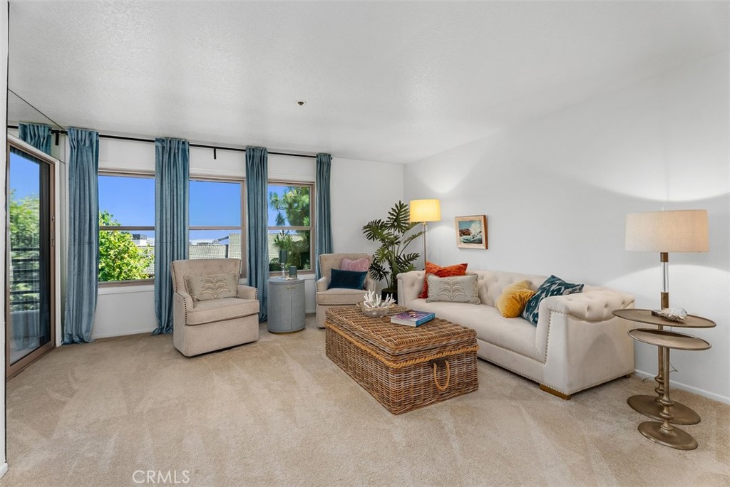 260 Cagney Lane 206