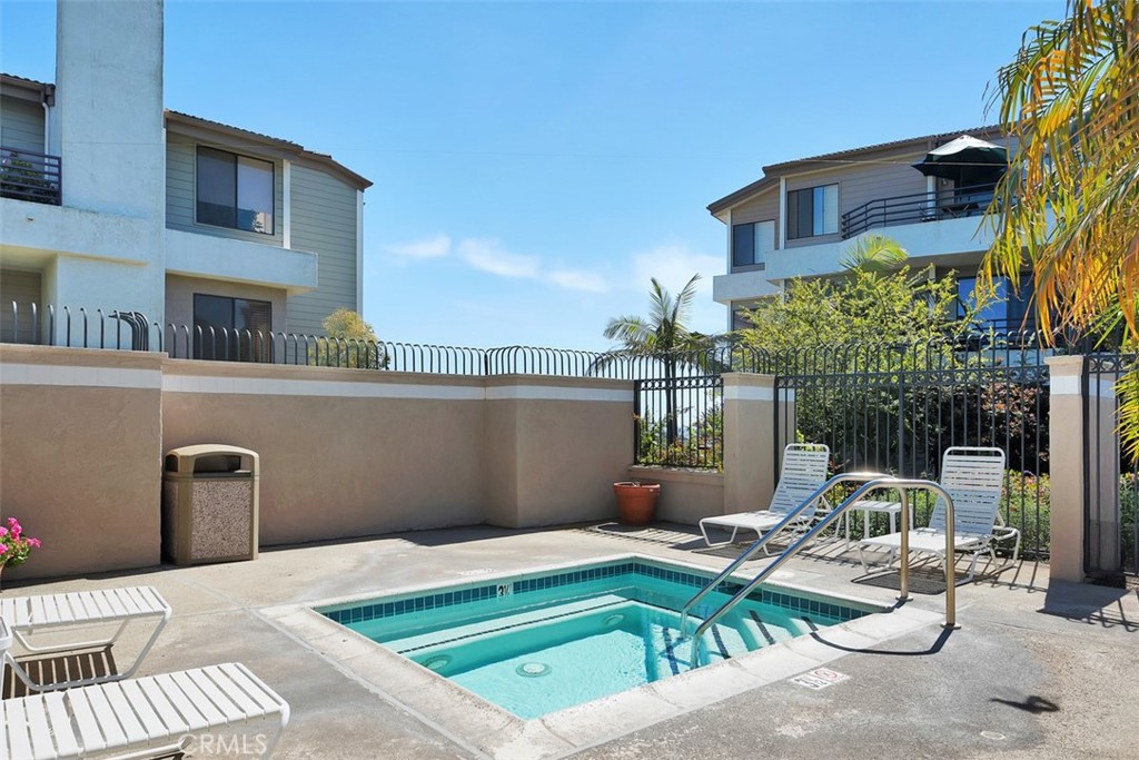 260 Cagney Lane 206