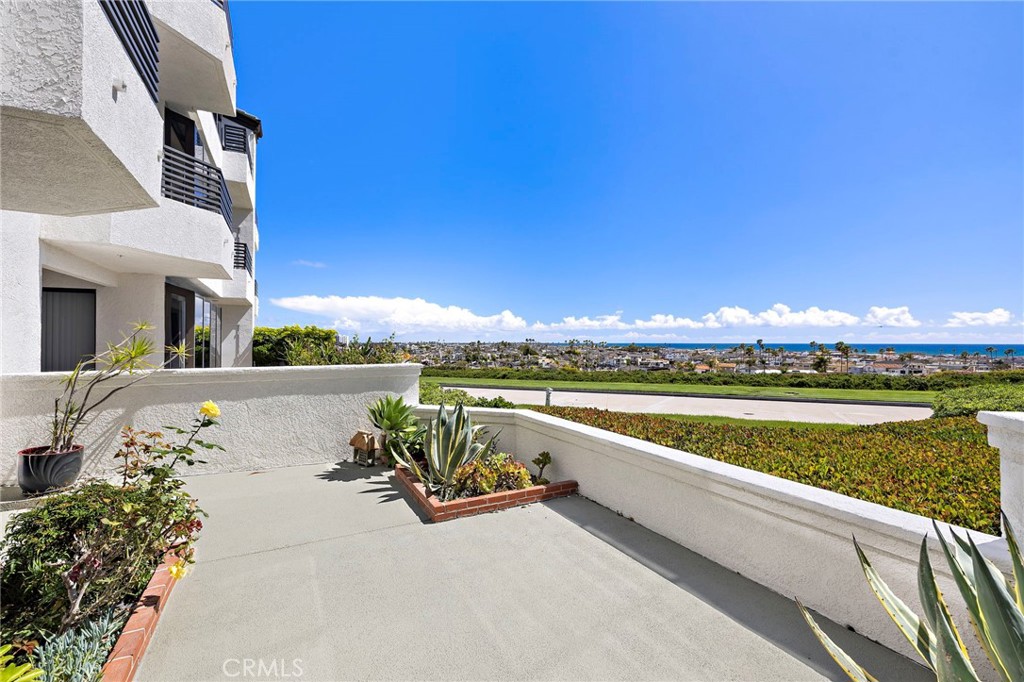 200 Paris Lane 111