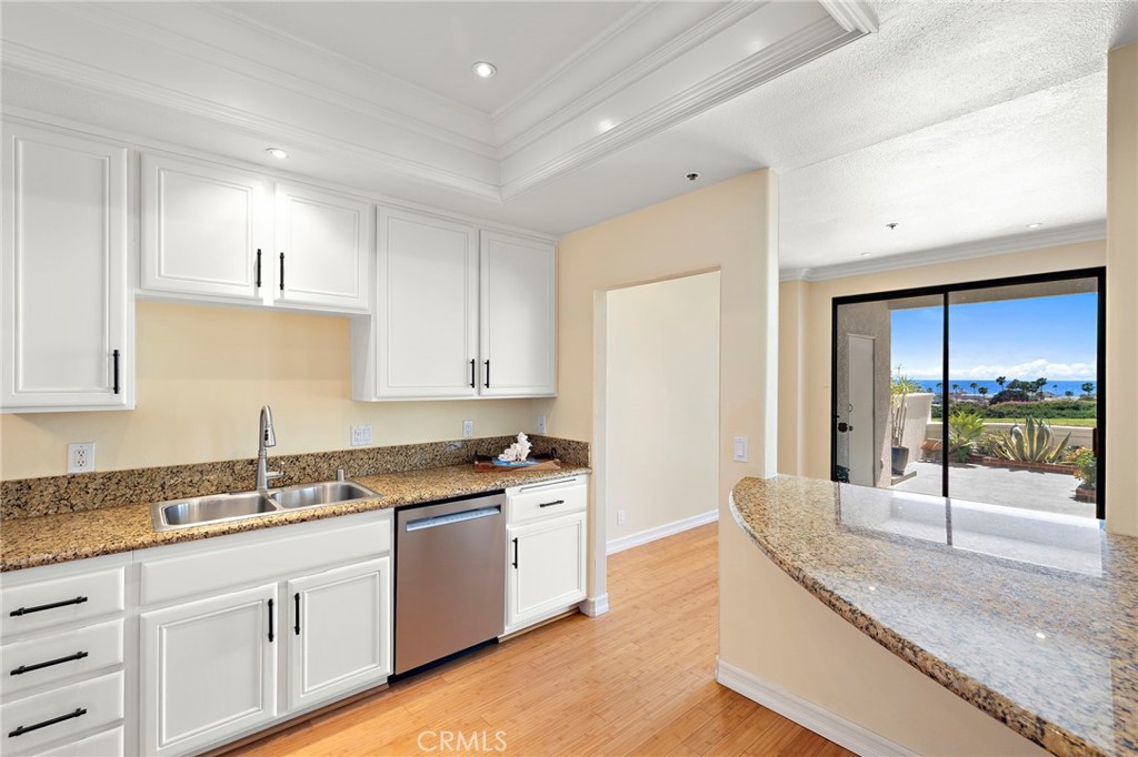 200 Paris Lane 111