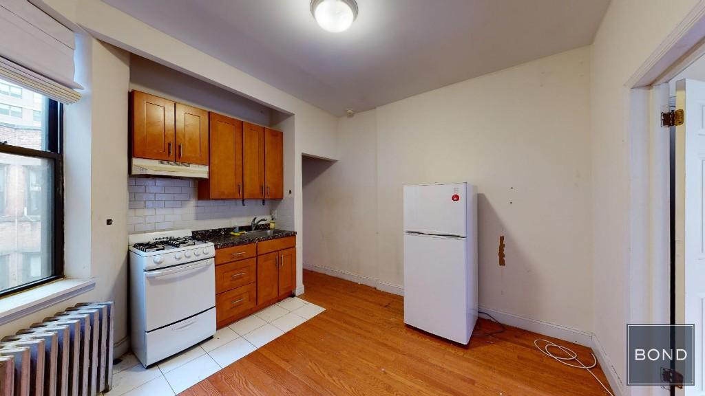 228 E 36th Street 5D