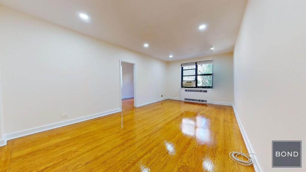 246 E 46th Street 2N