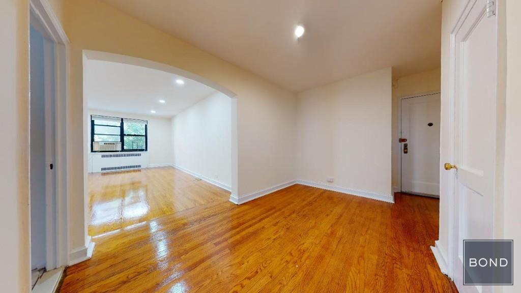 246 E 46th Street 5P