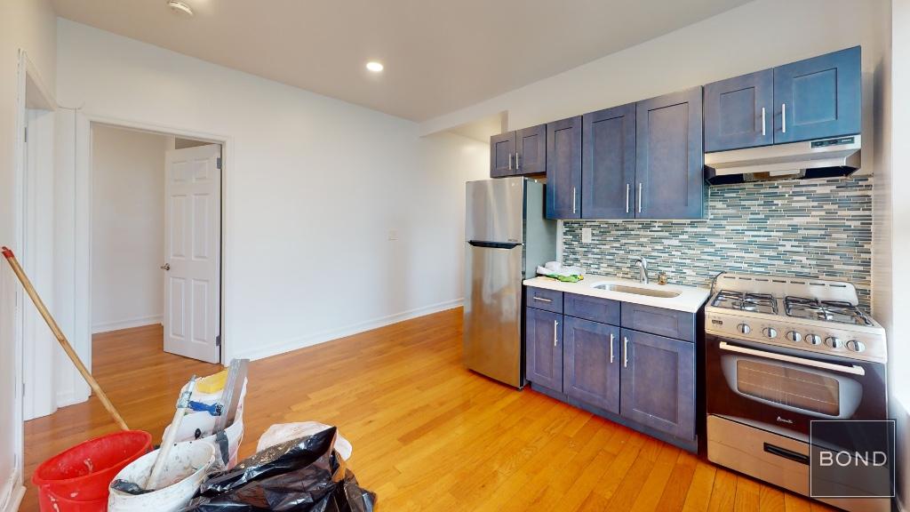 501 W 167th Street 16