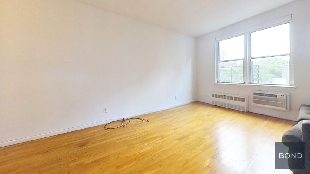 1483 1st Avenue 5G