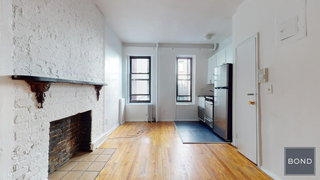 239 E 24th Street 4