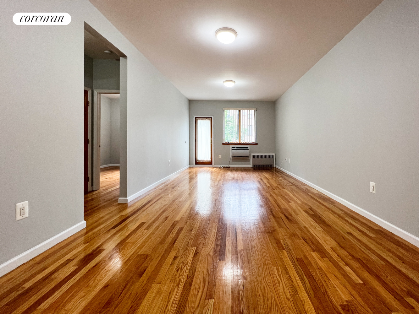 588 LEONARD Street 2