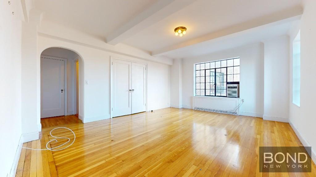 1 Christopher Street 7J
