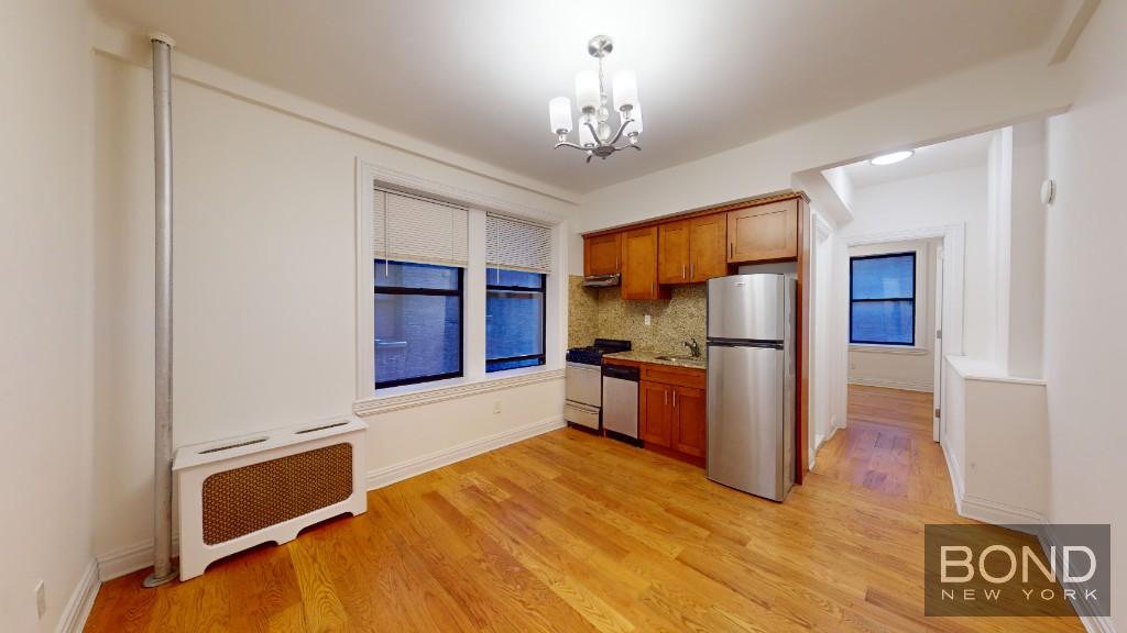 245 W 51st Street 212