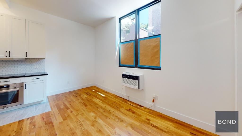 37.5 Bedford Street 1B