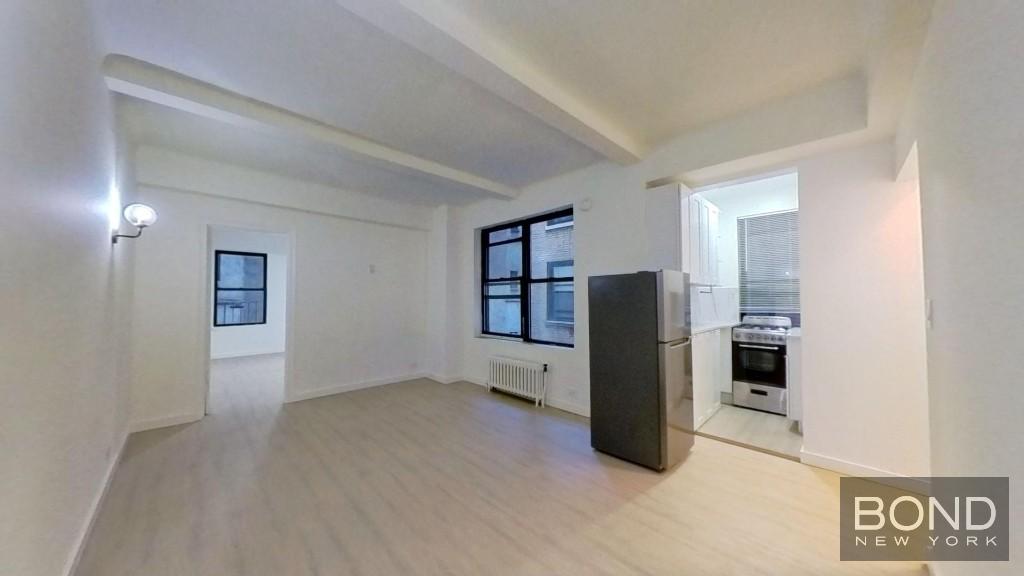 201 E 35th Street 3A