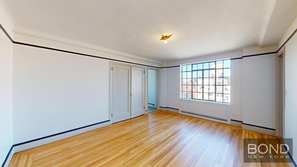 1 Christopher Street 16A