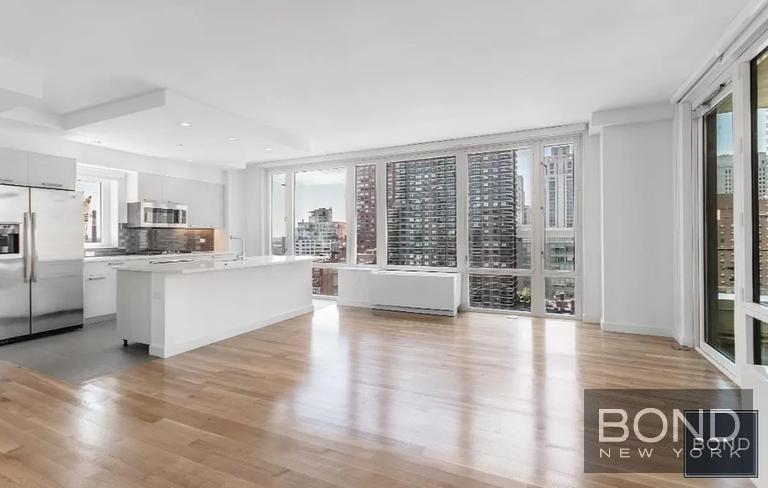 501 E 74th Street 19A