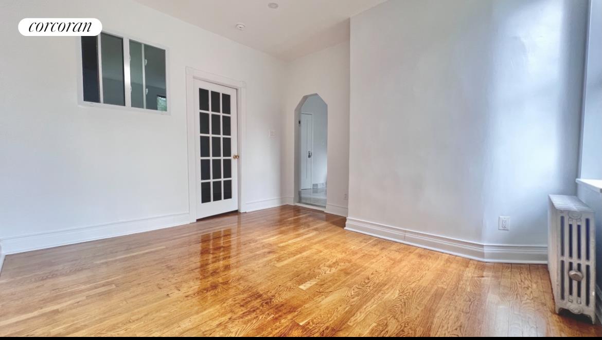 149 LEONARD Street 4