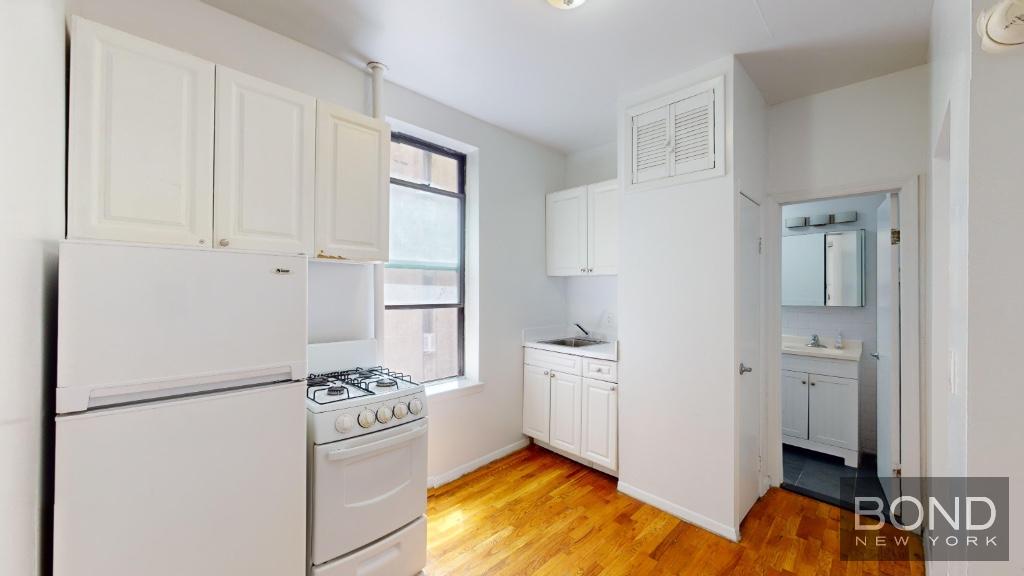 324 E 91st Street 12A